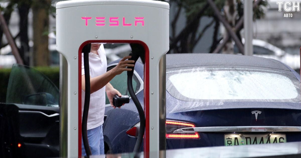 Tesla знижує ціни на електрокари у Китаї, нехтуючи непосильними акцизами