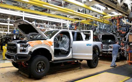 В России сотрудники завода Ford начали бессрочную забастовку