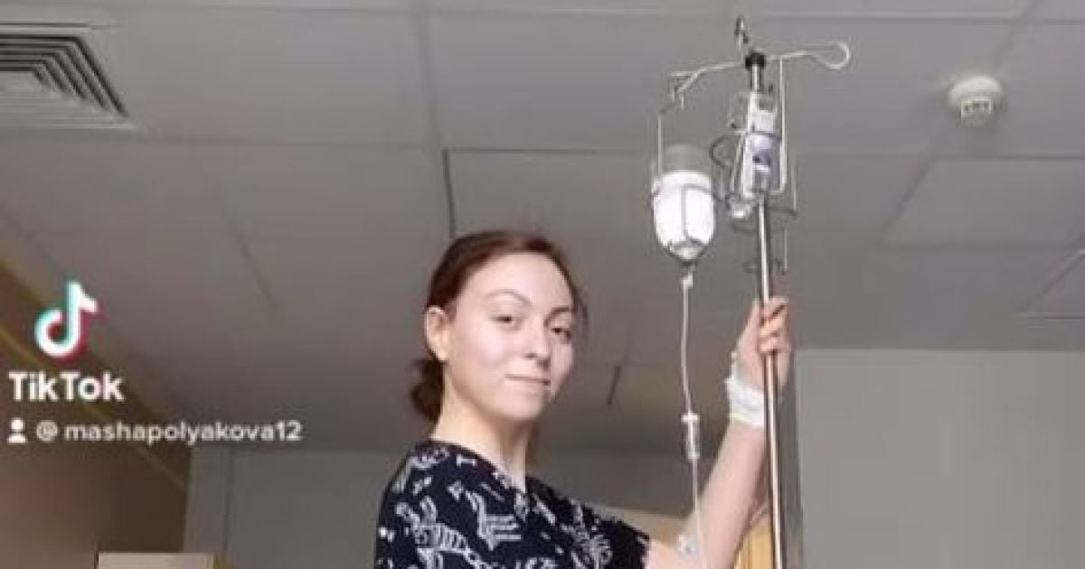 Маша полякова з крапельницею станцювала у лікарні - відео