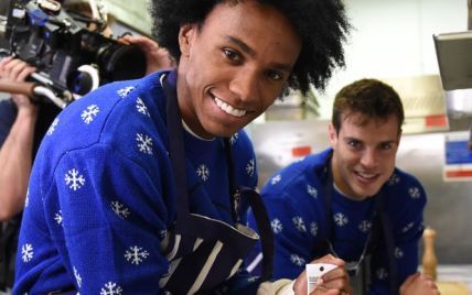 Печиво, олень та санчата: гравці "Челсі" відсвяткували Різдво на клубній базі