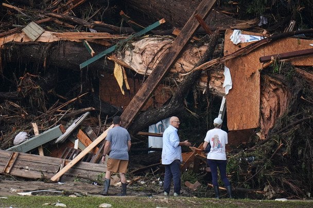 Зникли безвісти 25 дітей, які відпочивали в літньому таборі / © Associated Press