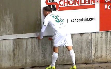 Влетел головой в бетонную стену: в Германии футболист получил жуткую травму (видео)