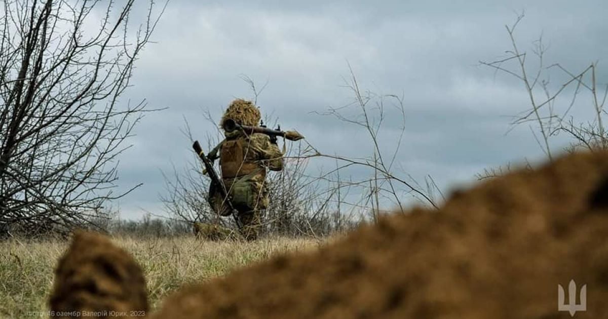Запеклі бої за Бахмут і Мар'їнку, ЗСУ відбили 20 атак: головне зі зведення Генштабу