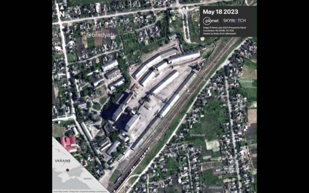 Фото з місця, де був знищений російський склад боєприпасів у Риковому / Знімок Planet Labs