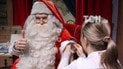 Пошту Санта-Клауса почали завалювати тисячі листів: про що прохають діти