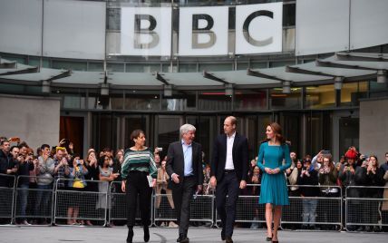 В красивій сукні улюбленого бренду: герцогиня Кембриджська Кейт сходила на BBC
