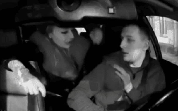 Напад на таксиста-українця / © Кадр з камери спостереження