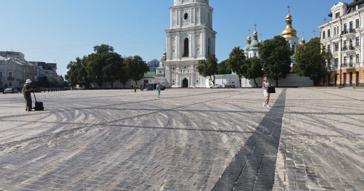 у Києві на Софійській площі проводили заборонені екстремальні зйомки