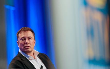 Екс-менеджера Tesla звинуватили у розкраданнях на $10 млн