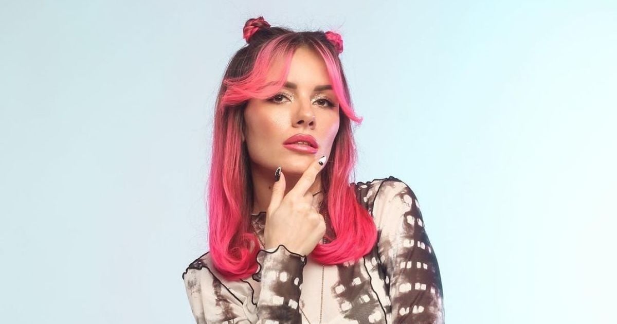 MamaRika шокировала видео, как чуть не сгорела на съемках клипа