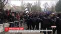 Десятки митингующих ворвались на сессию Николаевского облсовета