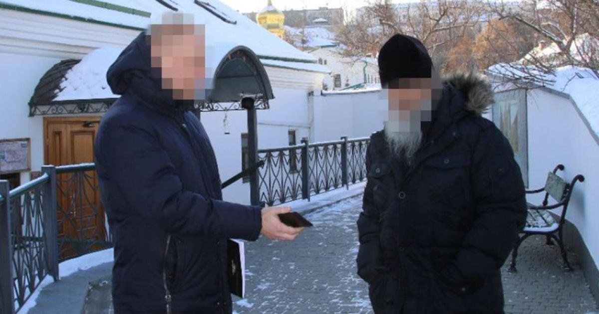 У Києві повідомлено про підозру священнику Києво-Печерської лаври