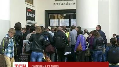 Столичная станция метро "Вокзальная" возвращается к обычному графику работы