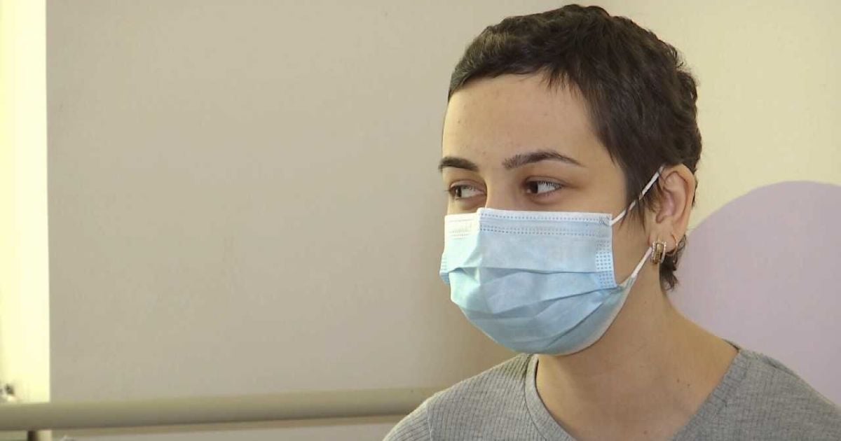 Термінової допомоги потребує онкохвора Віка. Лікарі дають їй лише місяць