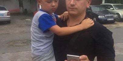 В Одессе полицейские нашли пропавшего на три дня деда с четырехлетним внуком