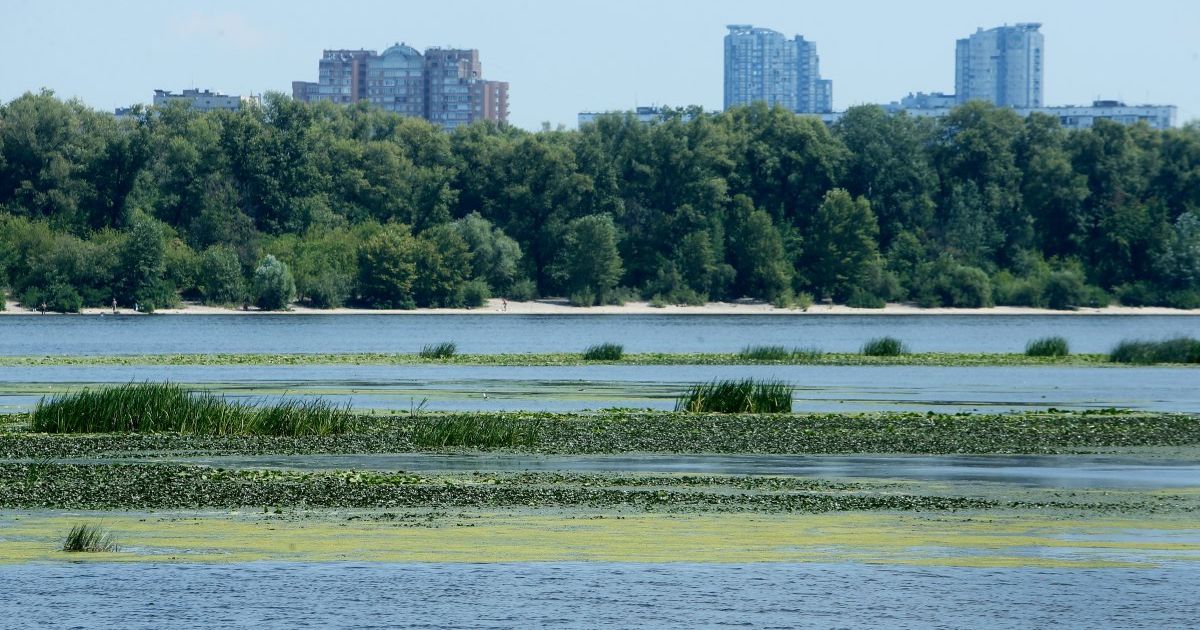 Річка Дніпро у Києві
