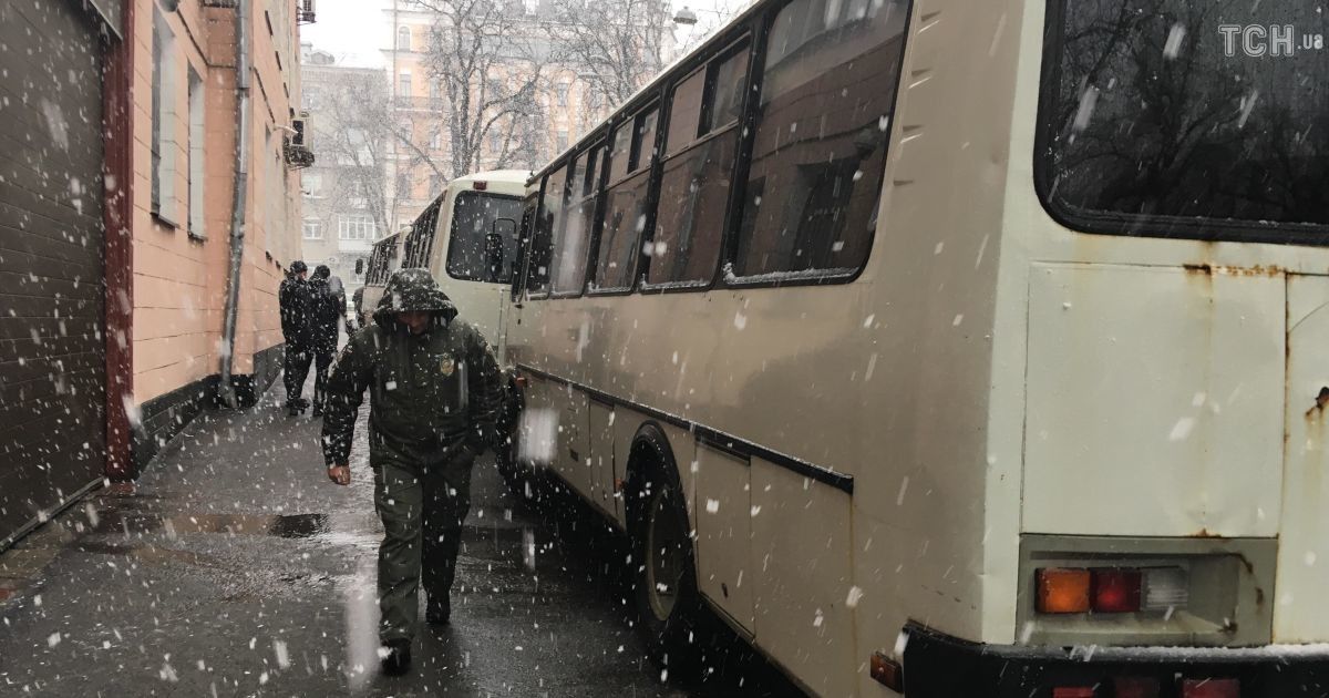 За акцією Нацкорпусу спостерігав посилений наряд силовиків / © Фото Інни Боднар/ТСН