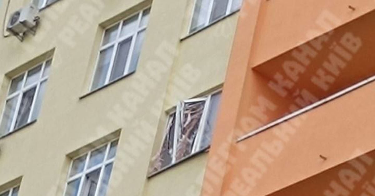 У Києві на Оболоні від вибуху у квартирі повивертало рами та повилітали вікна