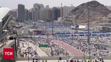 Несколько сотен паломников погибли во время хаджа в Мекку