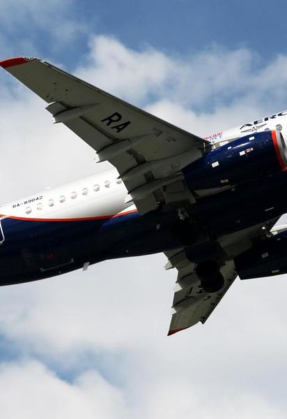 Російський літак Superjet