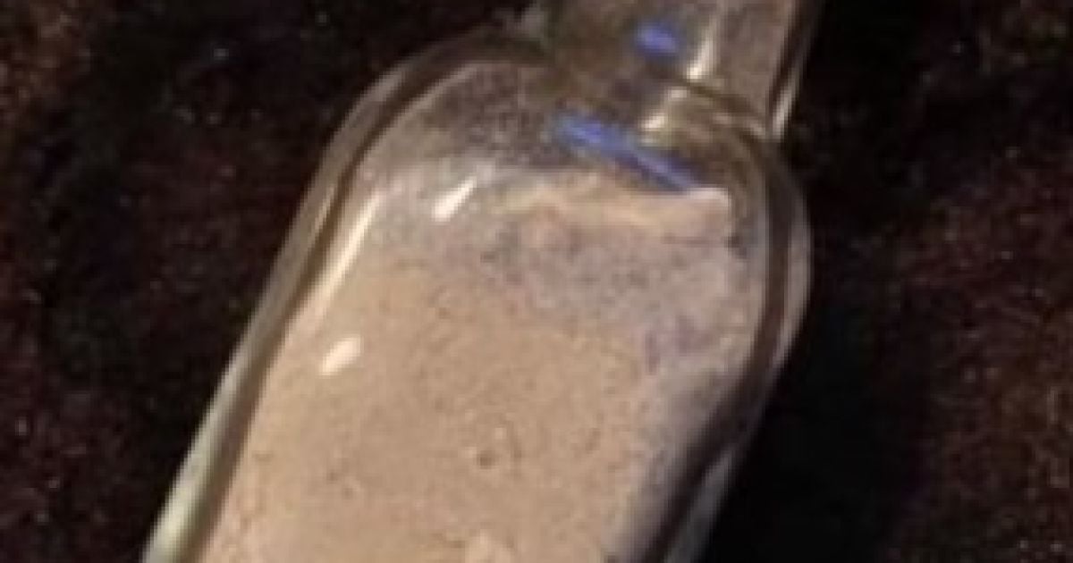 Мужчина продал прах матери