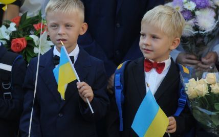 "Горловка - это Украина". Школьники оккупированной территории не сдержали эмоций на первое сентября