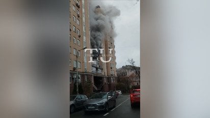 У Києві пролунав вибух і загорілася квартира
