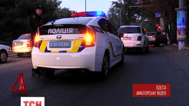 В Одесі активісти Автомайдану затримали п’яного полковника за кермом Mercedes