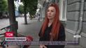 Погрожувала і видирала телефон у клієнтки: у Житомирі продавчиня люто відреагувала на зауваження
