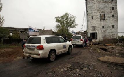 Спостерігачі ОБСЄ виявили 8 протитанкових мін біля Новотошківського