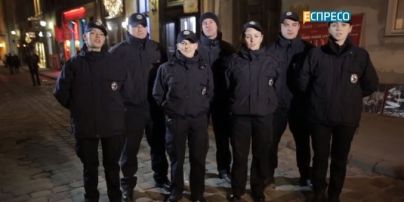 Співоча львівська поліція привітала українців з Різдвом стародавньою колядкою