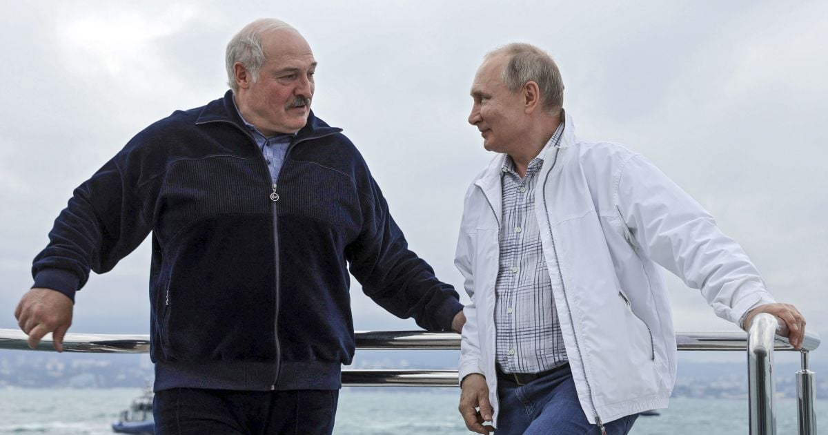 Залишиться ні з чим: Жданов пояснив, чому Путіну вигідно втягнути Лукашенка у війну