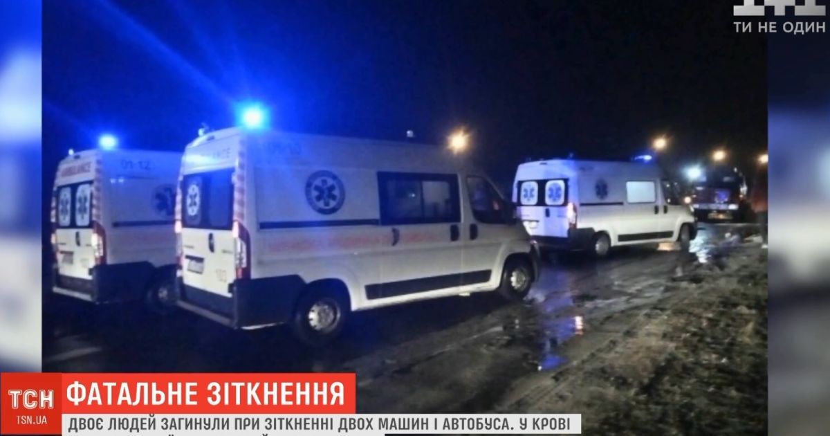 Смертельное ДТП на Волыни: пьяный экс-полицейский на Mercedes "пнул" такси под автобус