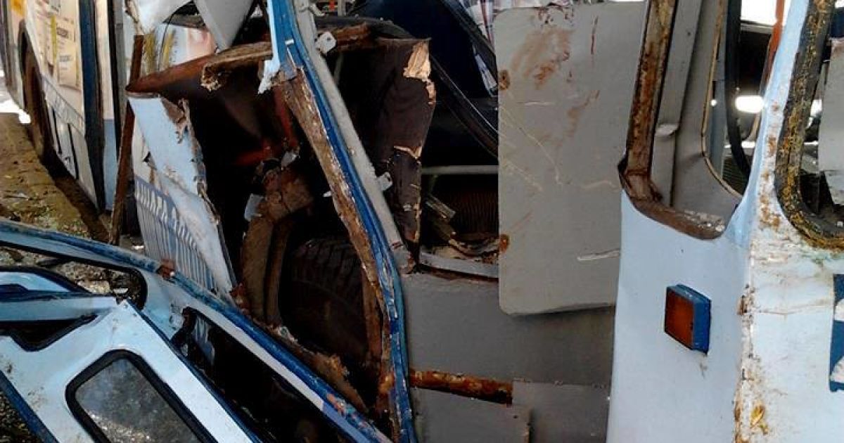 В транспортном средстве пробило колесо / © 7 телеканал