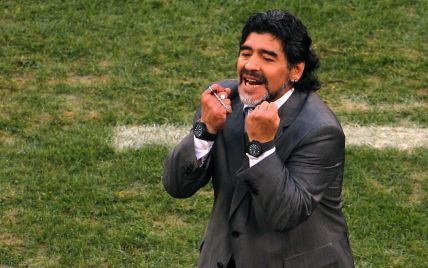 Марадона назвал лидера президентской гонки ФИФА предателем