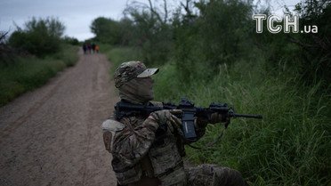мігранти, які прориваються до США_6 / © Reuters