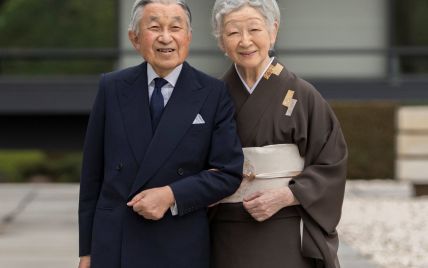 В красивом традиционном наряде: японская императрица Митико отпраздновала свой 84-й день рождения