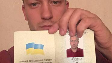 iPhone 7, Айфон Сім
