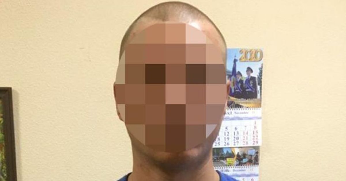 Поссорились из-за платежки за комуналку: в Киеве мужчина ножом ранил родственника