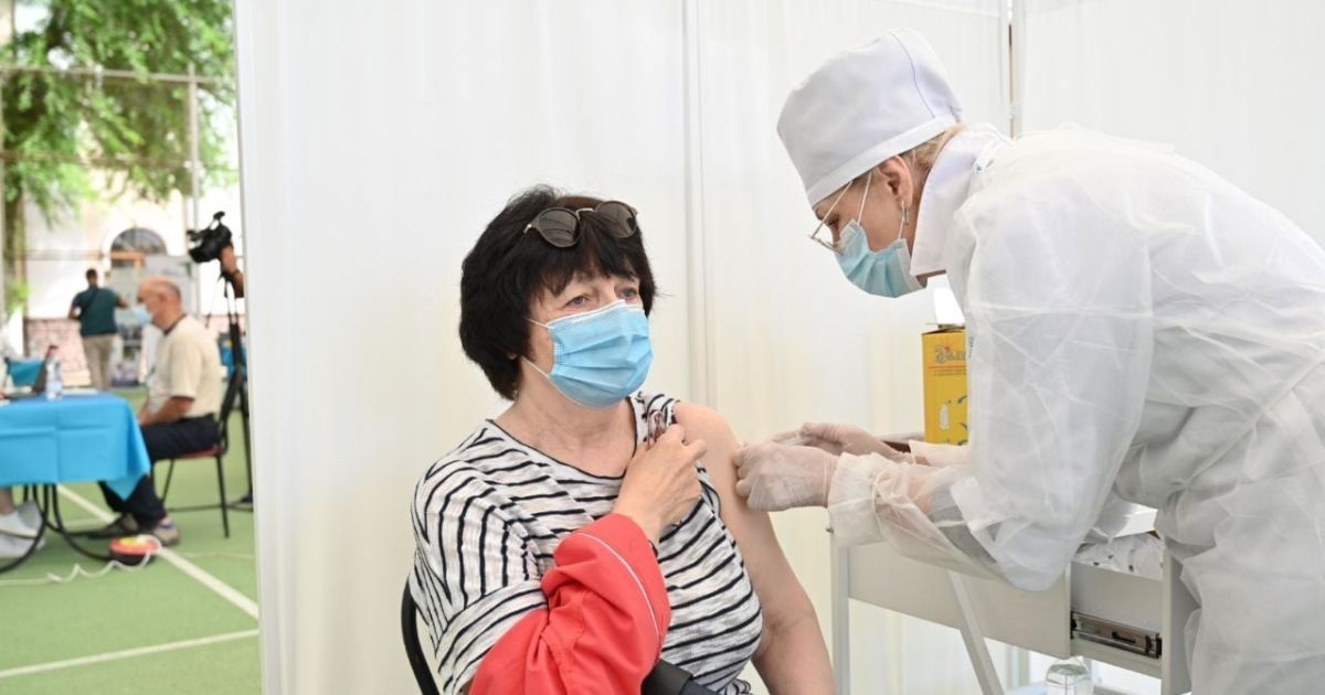 В Одесі на стадіоні відкрили центр вакцинації від COVID-19