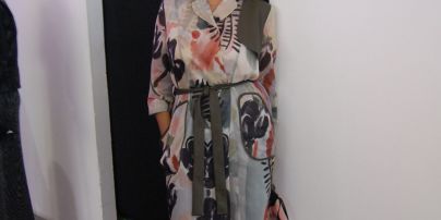 Выглядит прекрасно: 65-летняя мама Веры Брежневой появилась на модном показе в наряде от украинского дизайнера