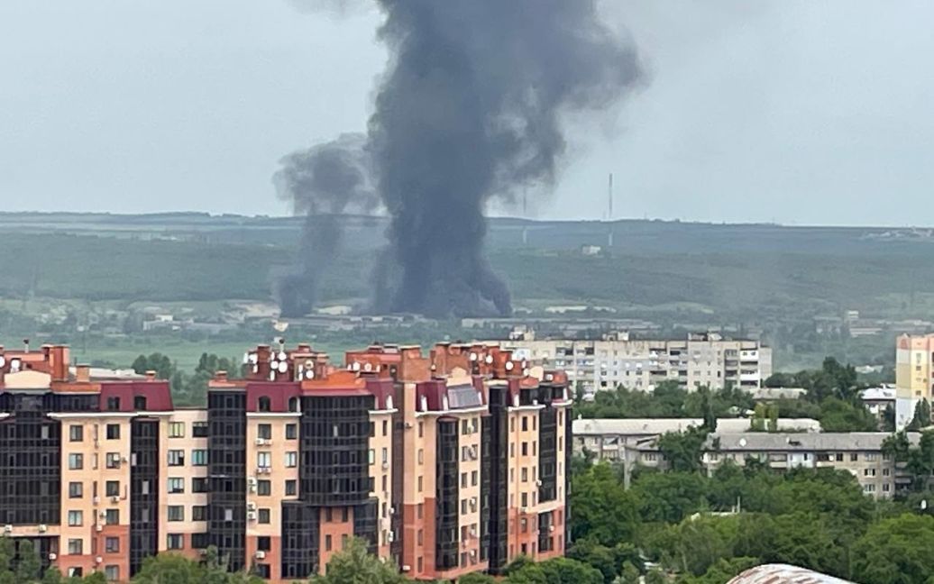 Взрыв в Луганске 8 июня зафиксировали на фото и видео/Фото из Телеграмм-каналов / © 