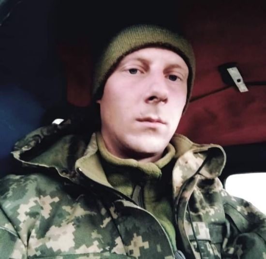 На Донбасі загинув 27-річний морпіх з Житомирщини: у вантажівку влучила ворожа ракета
