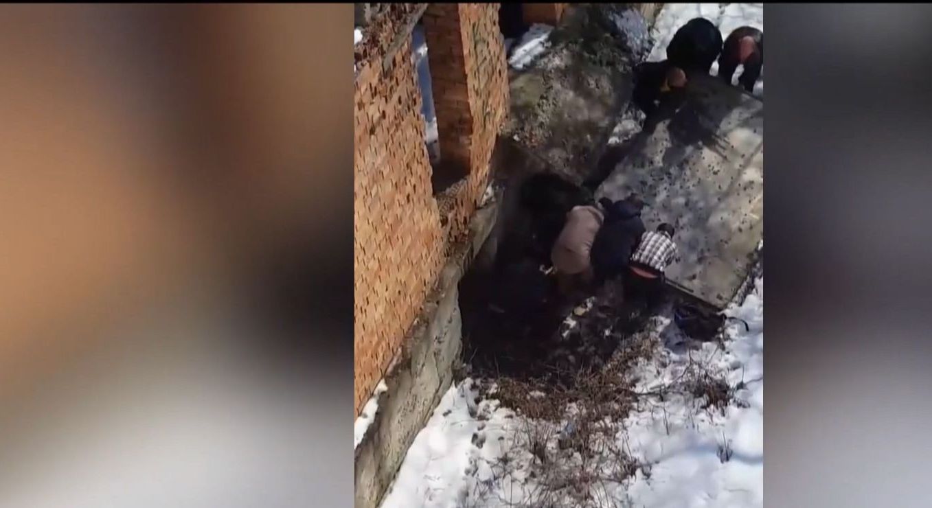 У Коломиї бетонна плита придавила 16-річного хлопця