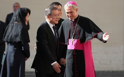 Южнокорейский президент передал Папе Франциску приглашение Ким Чен Ына в КНДР