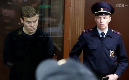 Российские футболисты-драчуны Кокорин и Мамаев просятся под домашний арест