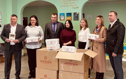 Українські школярі отримали аптечки, що допоможуть убезпечити життя