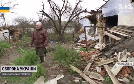 В закрите село для цивільних на Миколаївщині вперше пустили мешканців: від хат залишились самі руїни