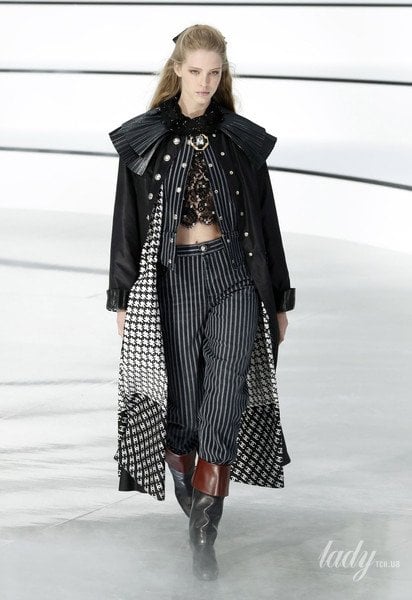 Колекція Chanel прет-а-порте сезону осінь-зима 2020-2021 / © East News