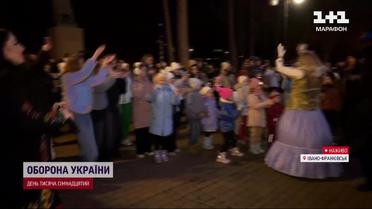 В Україні засяяли новорічні ялинки: ТСН зі Львова, Харкова, Прикарпаття та Одеси! 